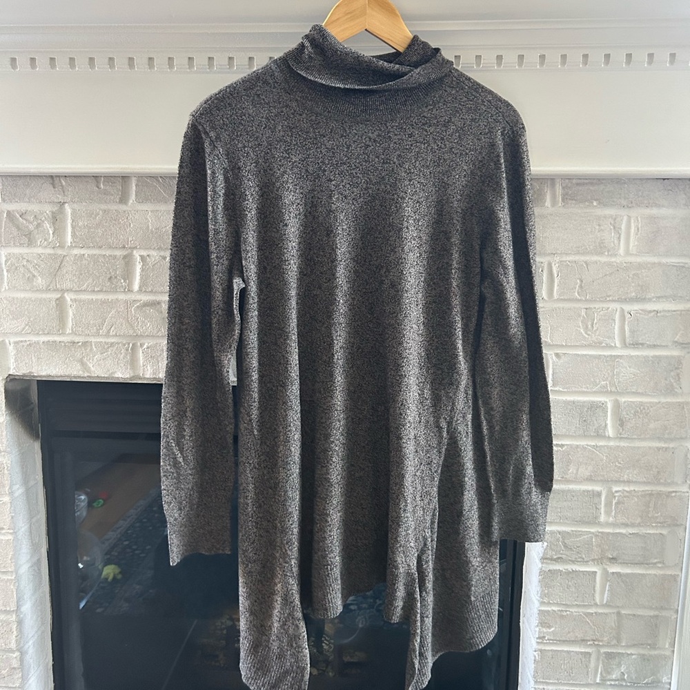 Apt. 9 Charcoal Knit Turtleneck long lined tunic shark hem size XL good